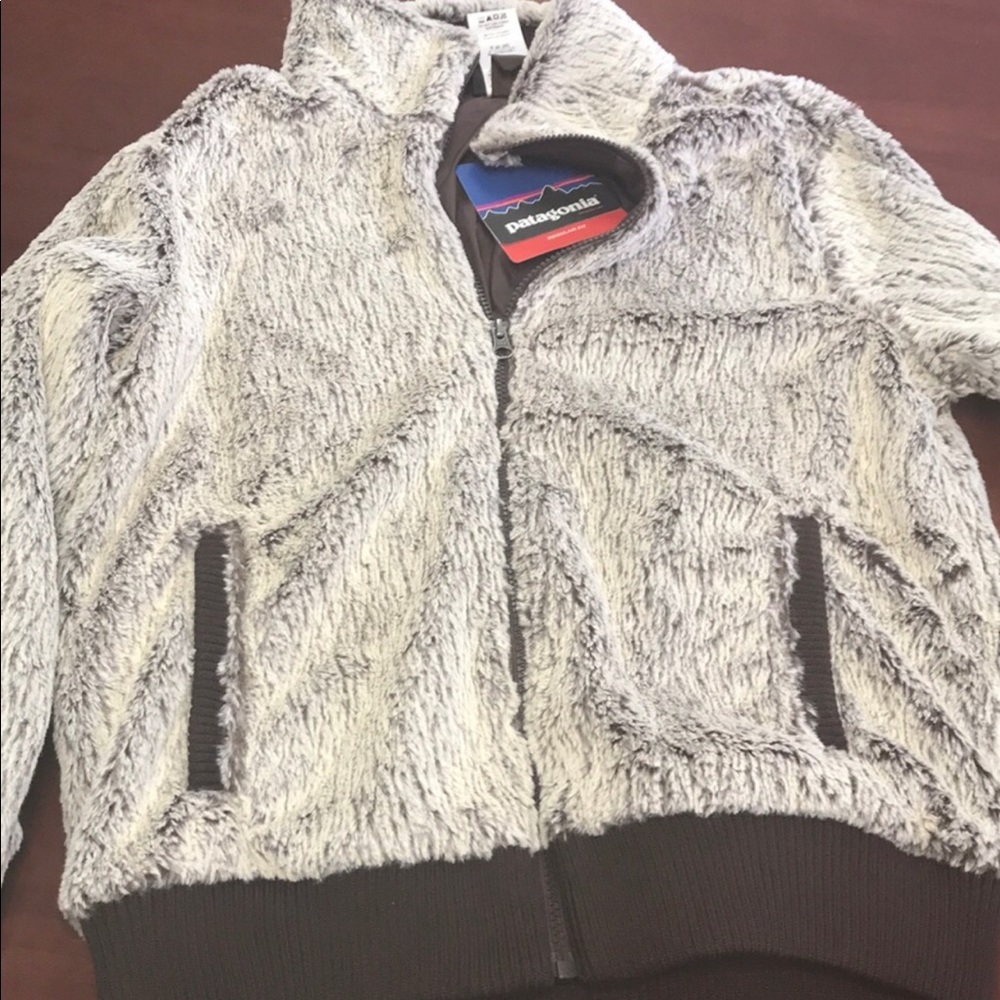 Women’s medium Patagonia jacket-brown color